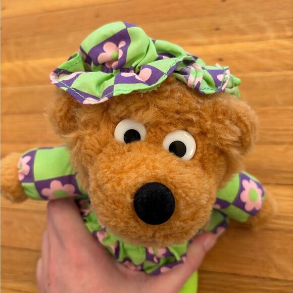 Berenstain Bears Mama Bear vintage 1995 9 inch plush - Picture 2 of 4